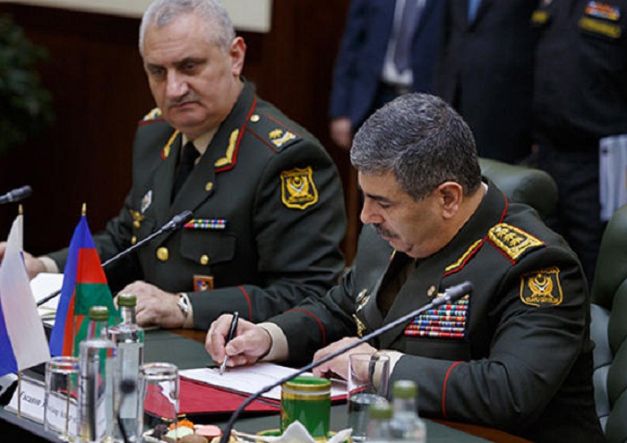 Azerbaijan, Russia sign military co-op plan for 2017 